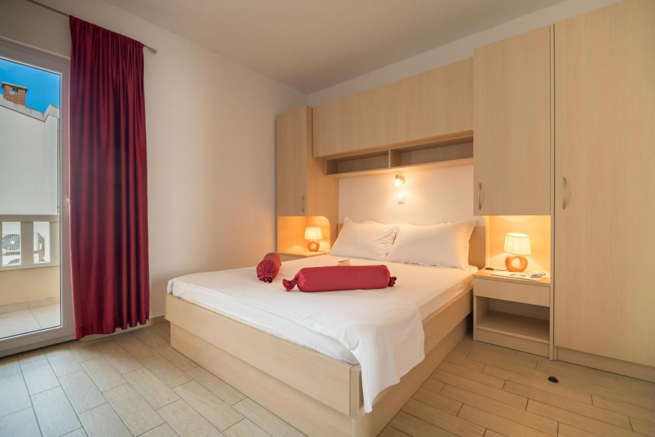 Villa Lelas Makarska Extérieur photo